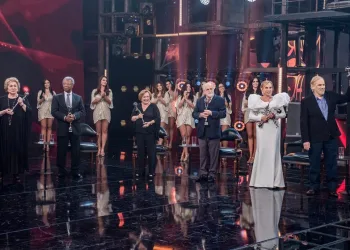 Faustão chora durante homenagem a grandes atores da Globo