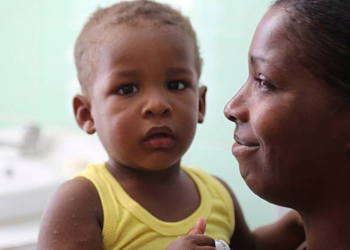Cuba é o primeiro país do mundo a zerar a transmissão de HIV de mãe para filho