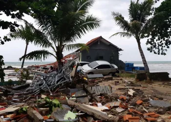 Não há brasileiros entre as vítimas de tsunami, diz Itamaraty