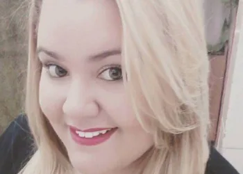 Universitária morre após ser esfaqueada  no RJ!!