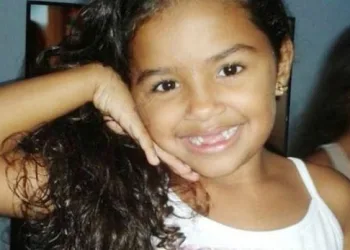 Menina é curada da leucemia após ver Jesus em seu quarto, no Rio.