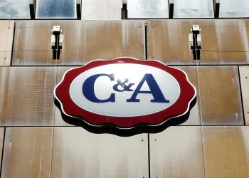 C&A abre vagas de emprego para travestis e transexuais
