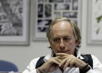Ex-ministro é acusado de receber propina em esquema de Cabral