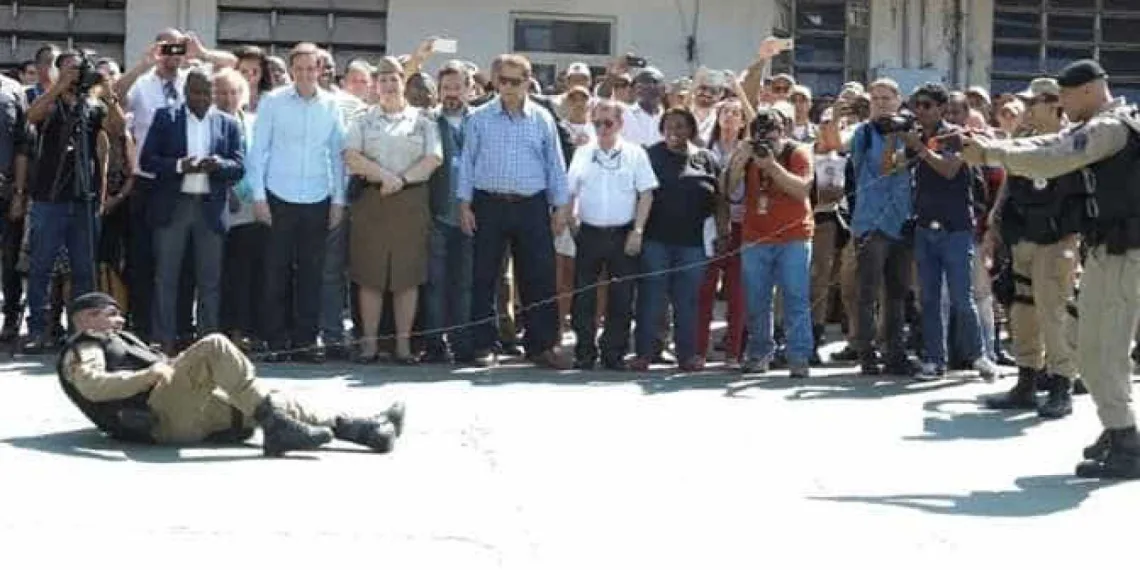 Guarda Municipal do Rio recebe mil pistolas de eletrochoque
