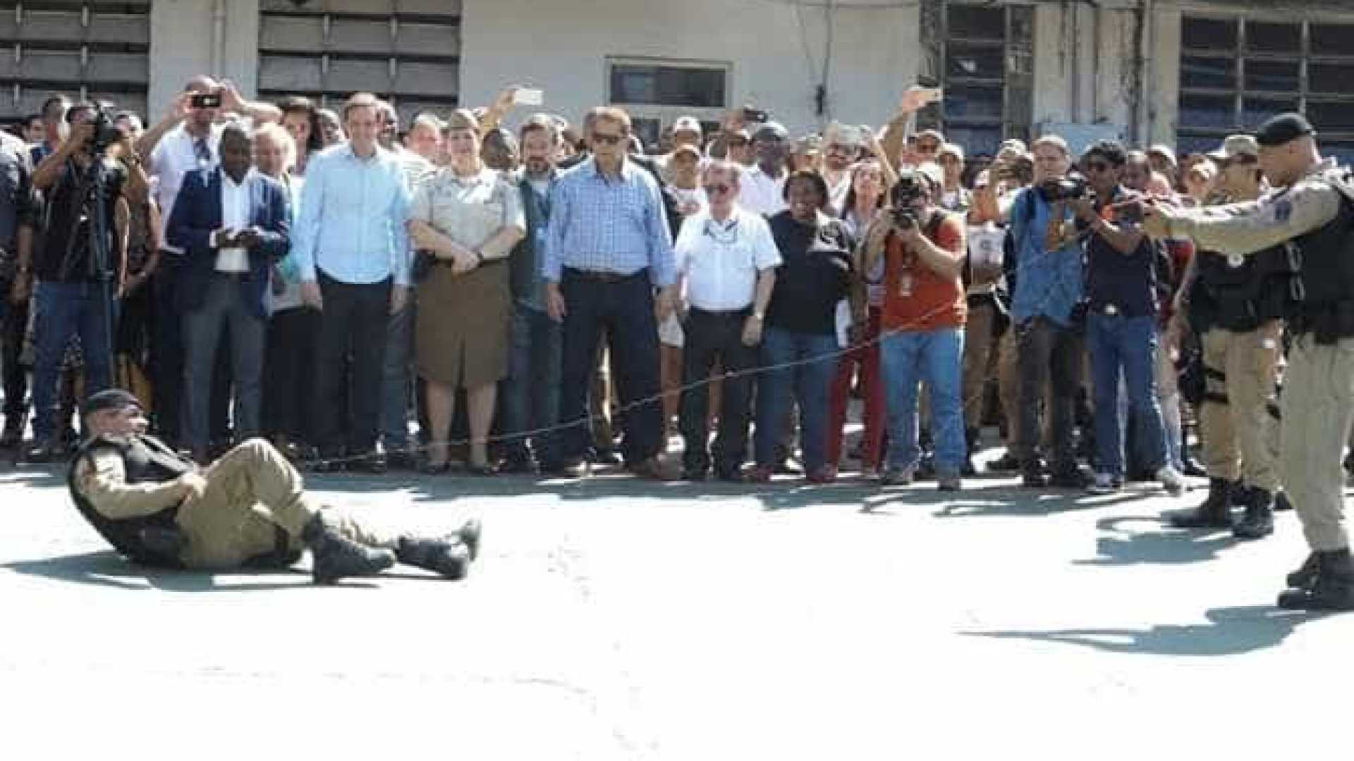Guarda Municipal do Rio recebe mil pistolas de eletrochoque