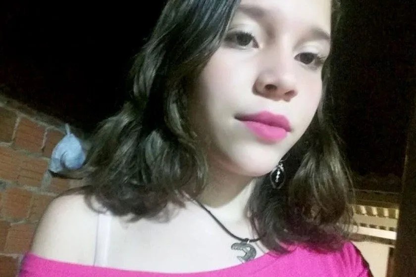 Homem atira em adolescente de 14 anos que se negou a namorar com ele