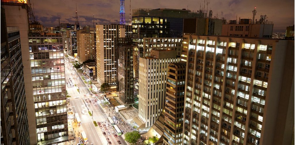 Pensando nos animais, Avenida Paulista terá Ano Novo com fogos sem barulho