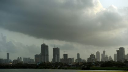 Mulher corta pênis de vizinho que a assediava
