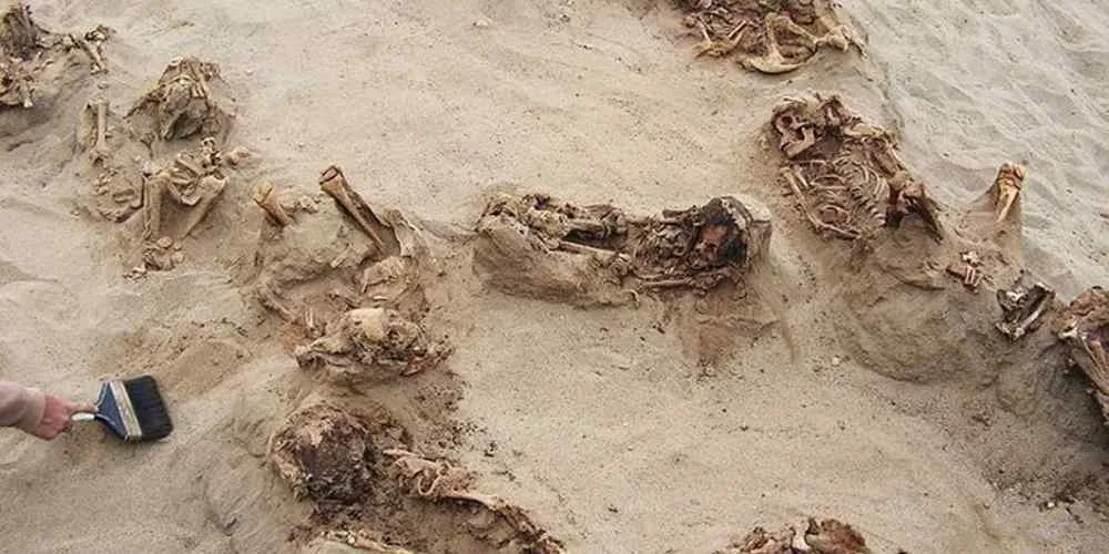 Pesquisadores descobrem no Peru vestígios do maior sacrifício de crianças da história
