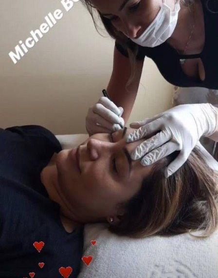 MICHELLE BOLSONARO CUIDA DO VISUAL A POUCOS DIAS DA POSSE EM BRASÍLIA