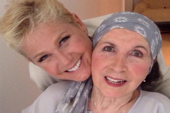 Xuxa faz relato emocionante sobre primeiro Natal sem a mãe