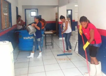 FAXINEIRA, ATENDENTE DE LANCHONETE, AUXILIAR DE SERVIÇOS GERAIS, PADEIRO – R$ 1.207,00 – COM E SEM EXPERIENCIA