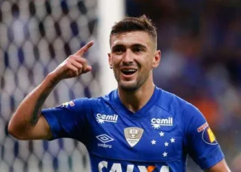 Flamengo acerta a contratação de Arrascaeta