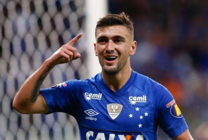 Flamengo acerta a contratação de Arrascaeta