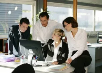 VAGAS P/ SUPERVISOR DE VENDAS – R$ 1.420,00 + BENEFÍCIOS
