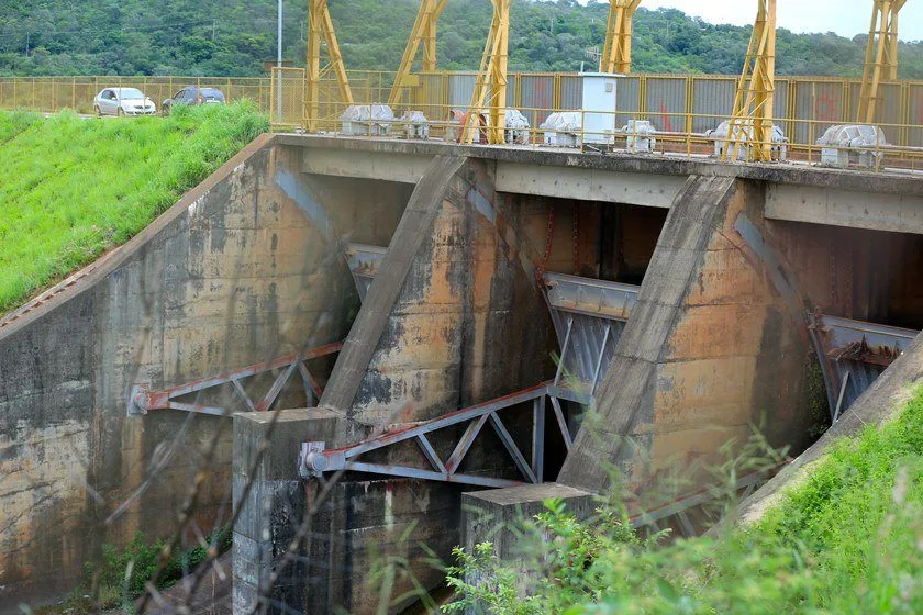 País tem apenas 35 fiscais de barragem de mineração