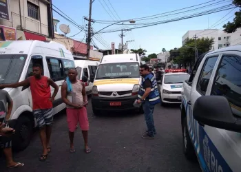 FISCAIS DA SMTR REMOVEM 17 VEÍCULOS, LACRAM 10, E APLICAM 34 MULTAS DURANTE AÇÃO EM CAMPO GRANDE