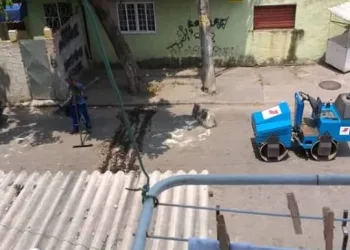 MORADORES SÃO EXPULSOS POR TRAFICANTES EM COMUNIDADE NA ZONA OESTE!!