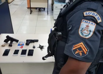 POLICIA PRENDE TRÊS BANDIDOS EM CAMPO GRANDE!! PRA CIMA DELES!!