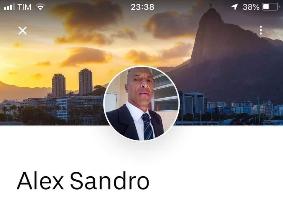 HISTÓRIA DE UM PASSAGEIRO DA UBER…LEIA