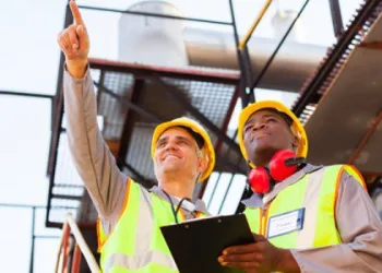 EMPREGO!!! Indústria do RJ seleciona Técnico de Segurança do Trabalho