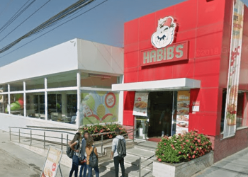 Criminosos assaltam loja do Habib”s  na região dos Lagos