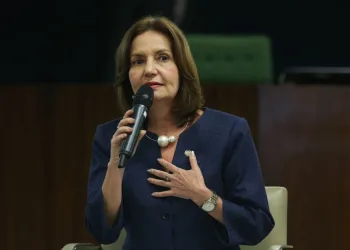 Polícia identifica suspeito de ataque à deputada Martha Rocha