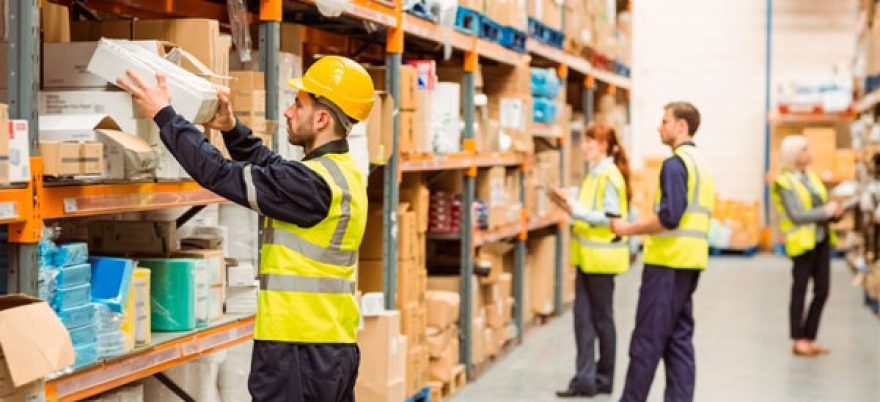 VAGAS P/ AUXILIAR DE ALMOXARIFADO – R$ 1.377,25 + BENEFÍCIOS