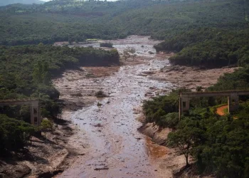 Vale: 300 funcionários estavam na barragem em Brumadinho