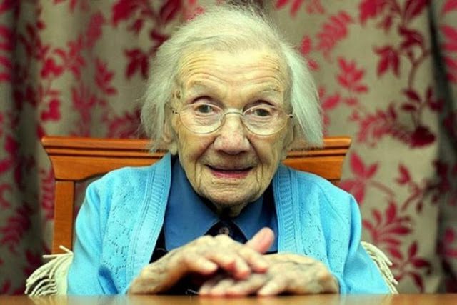 Mulher de 109 anos afirma que o segredo para viver mais é evitar os Homens.