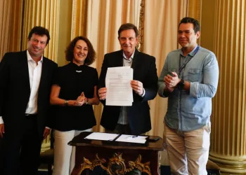 Crivella sanciona novo Código de Obras do Rio de Janeiro