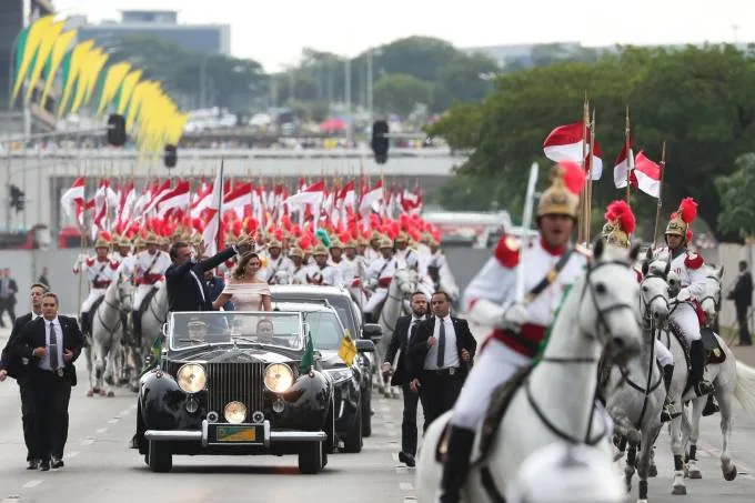 Sem banheiro ou água, jornalistas relatam restrições em posse de Bolsonaro