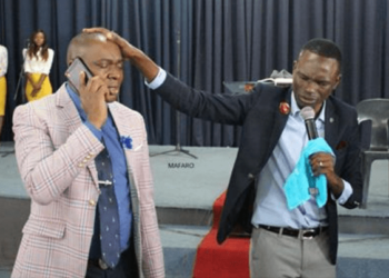 PASTOR DECLARA TER O NÚMERO DO TELEFONE DE DEUS E DIZ QUE VAI REVELAR A TODOS OS CRISTÃOS