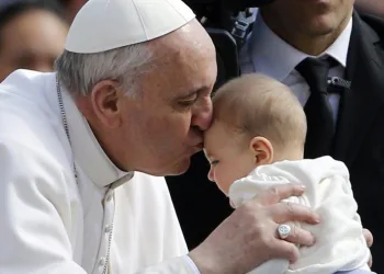“Não existe mãe solteira, mãe não é estado civil”- feliz e nobre colocação do Papa Francisco