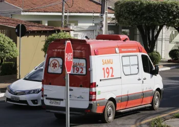 Homem sofre ruptura no pênis em motel e, em desespero, companheira aciona bombeiros