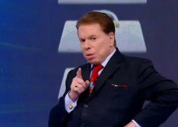 Silvio Santos seria mentor de Jair Bolsonaro, diz jornalista