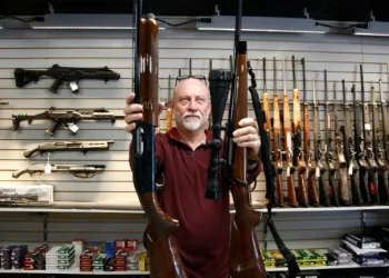 Entenda a diferença entre posse e porte de armas