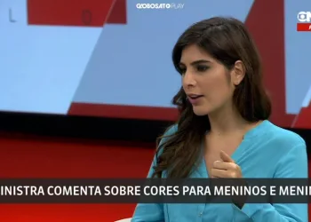 Repórter da Globo News ironiza ministra Damares e internautas enlouquecem