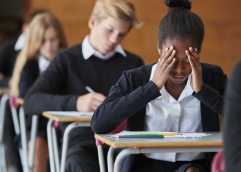 Depressão na sala de aula: como as escolas devem lidar?