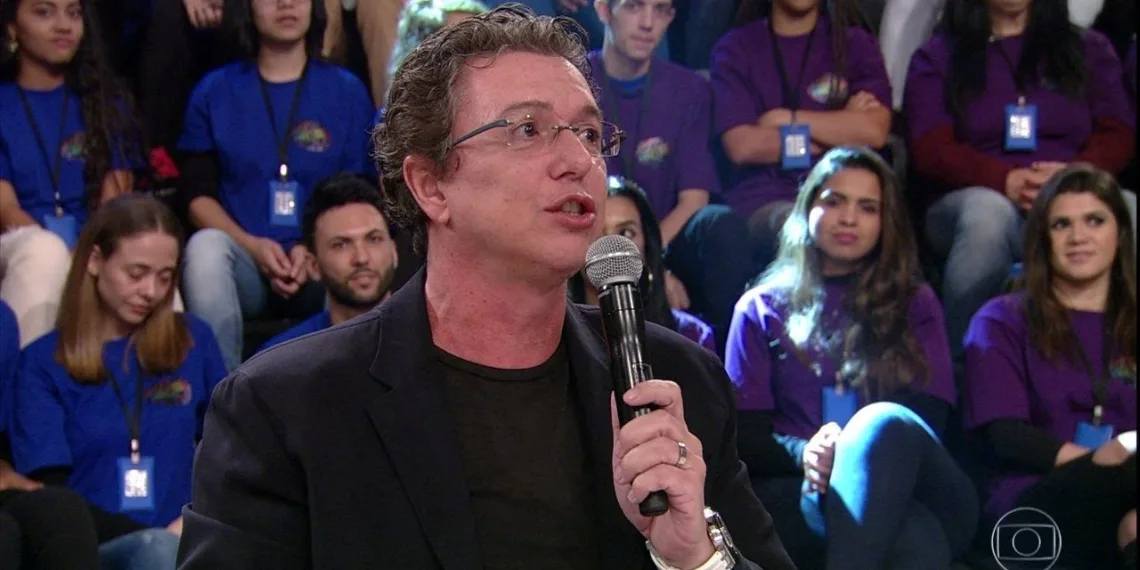 Boninho quebra protocolo e divulga dois participantes do BBB 19