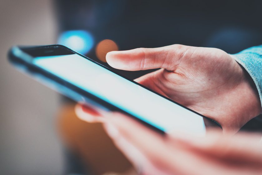 Jovem de 16 anos cai de 2º andar de prédio ao buscar sinal de Wi-Fi