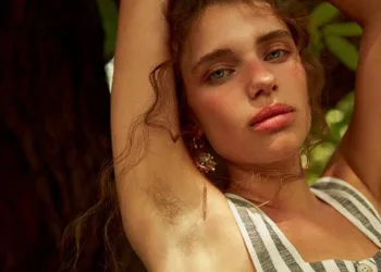 Bruna Linzmeyer sobre depilação: ‘Comecei a achar bonito pelos em mim’
