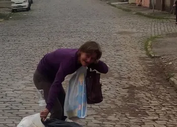 Obrgado Cláudia por você existir….emocionante, leiam