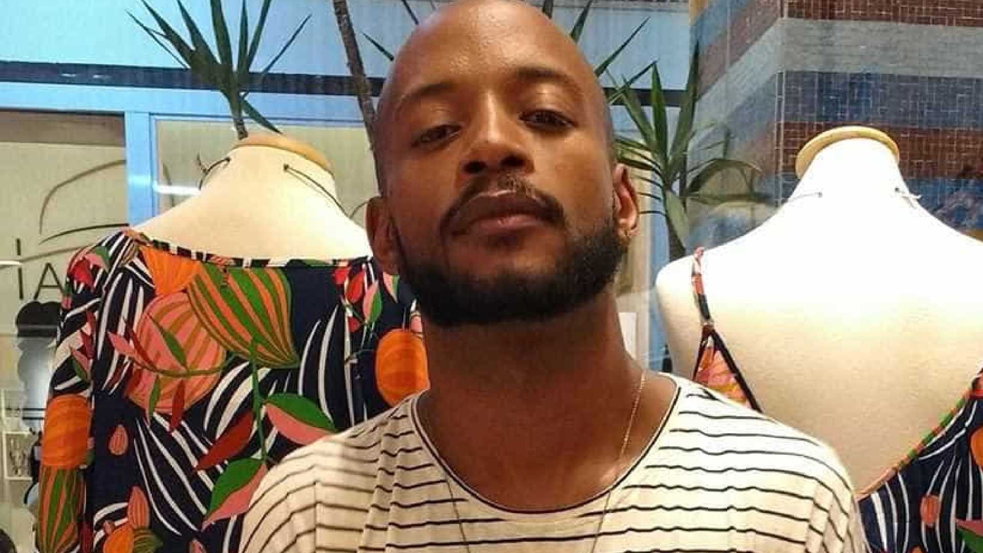 Vendedor que filmou Damares em loja é demitido