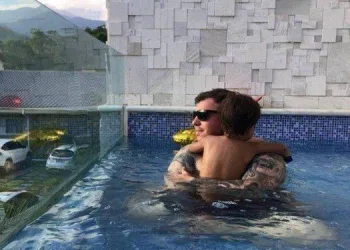 Viúva de PM morto no Rio posta recado de agente para o filho