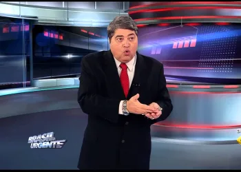 APRESENTADOR É AFASTADO DE PROGRAMA POR ABUSO SEXUAL!!
