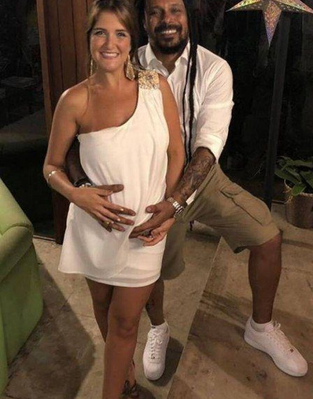 MARCELO FALCÃO ANUNCIA QUE VAI SER PAI DE UM MENINO COM AUSTRALIANA