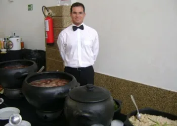 VAGAS P/ CUMIM – R$ 1.500,00 + BENEFÍCIOS – VT + VR