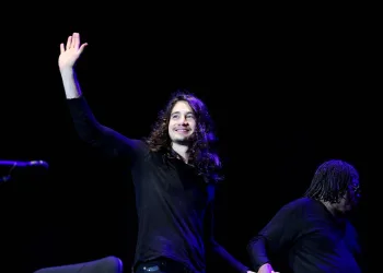 Cantor está sumido há 1 ano e preocupa fãs