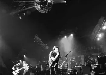 Pearl Jam arrecada R$ 42 milhões para ajudar pessoas em situação de rua